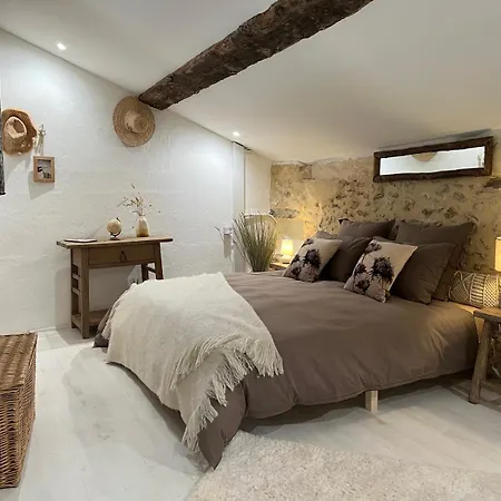 Hameau Barnabe Guest house *